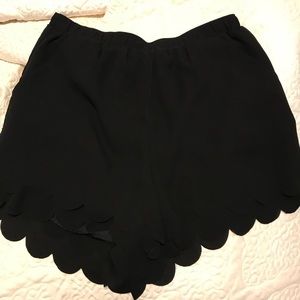 Lauren Conrad scallop black shorts